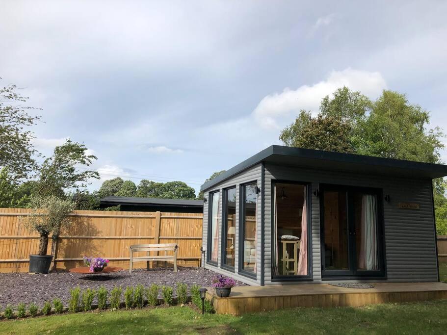 סיסינגהרסט Self Contained Garden Studio With Stunning Views מראה חיצוני תמונה