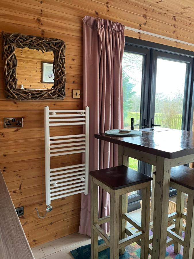 סיסינגהרסט Self Contained Garden Studio With Stunning Views מראה חיצוני תמונה